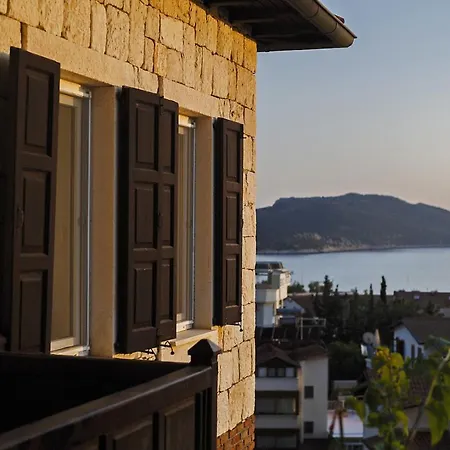 Luna Hotel 2*